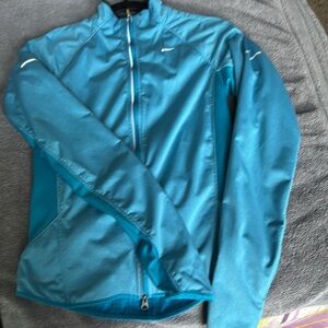 Nike dry fit breathable women’s small running jacket